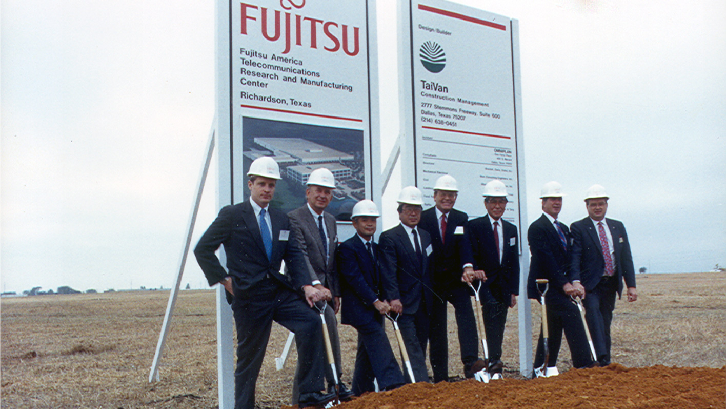fujitsu-groundbreaking
