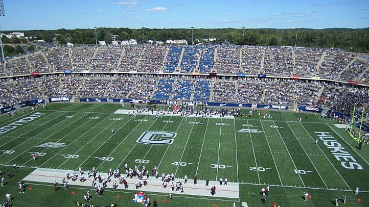 uconn-football-722