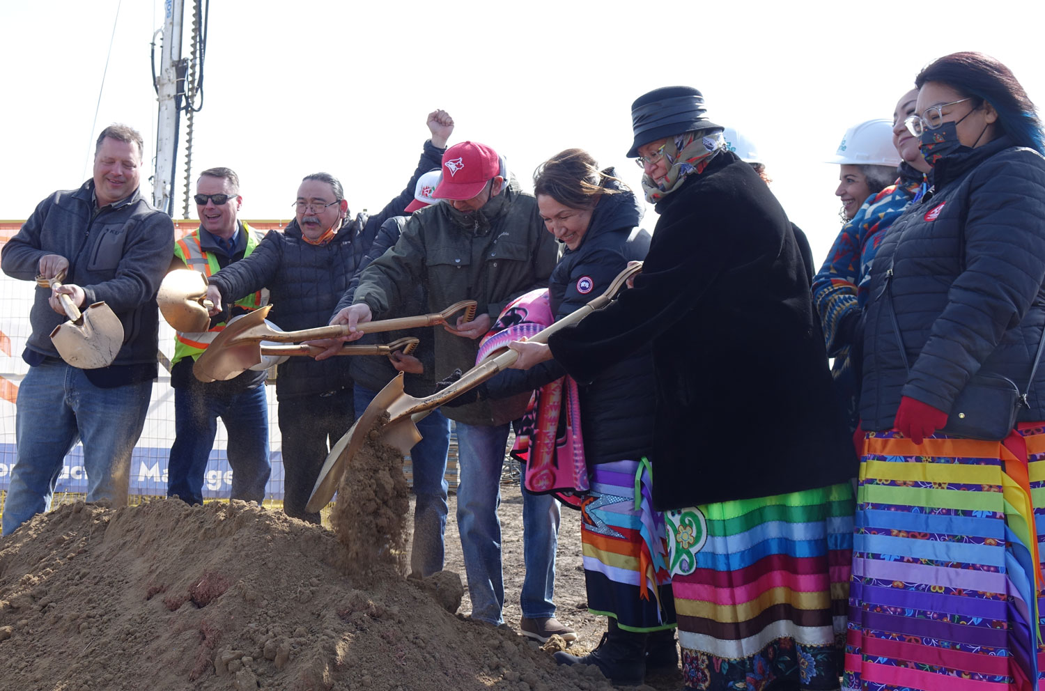 Ground-Breaking-Ceremony-for-Saddle-Lake-Elementary-School-Project-(1)