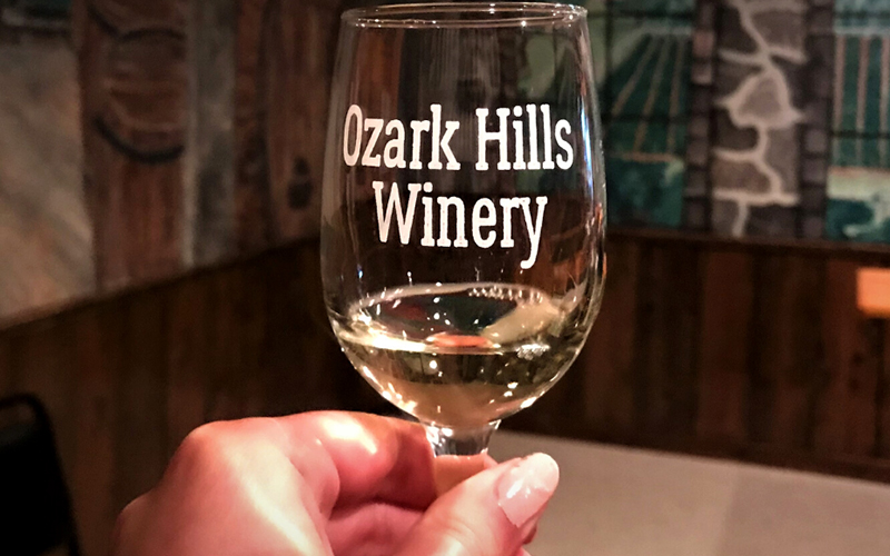 ozark hills winery wine tasting