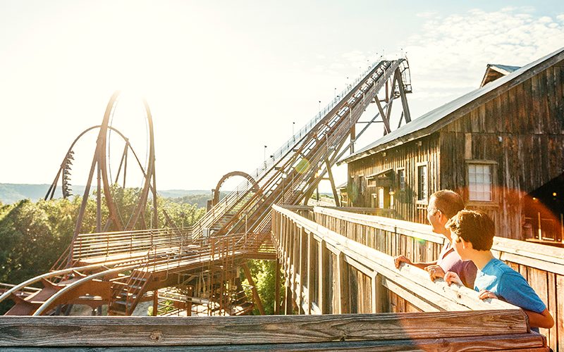 silver dollar city theme park near branson and table rock lake