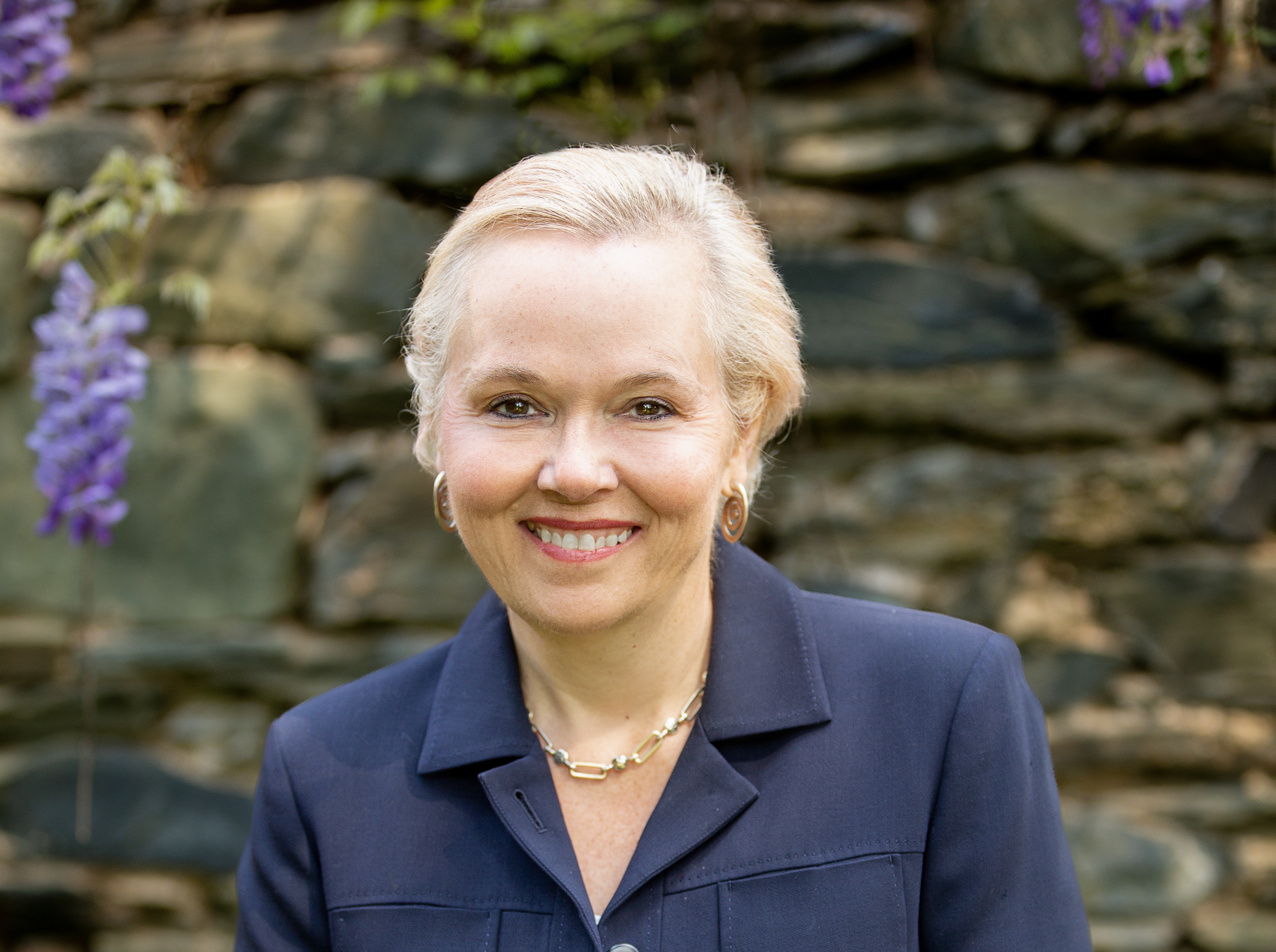 Lydia6-234e03b9-9547-441a-90c8