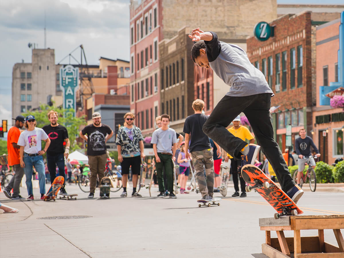 skating