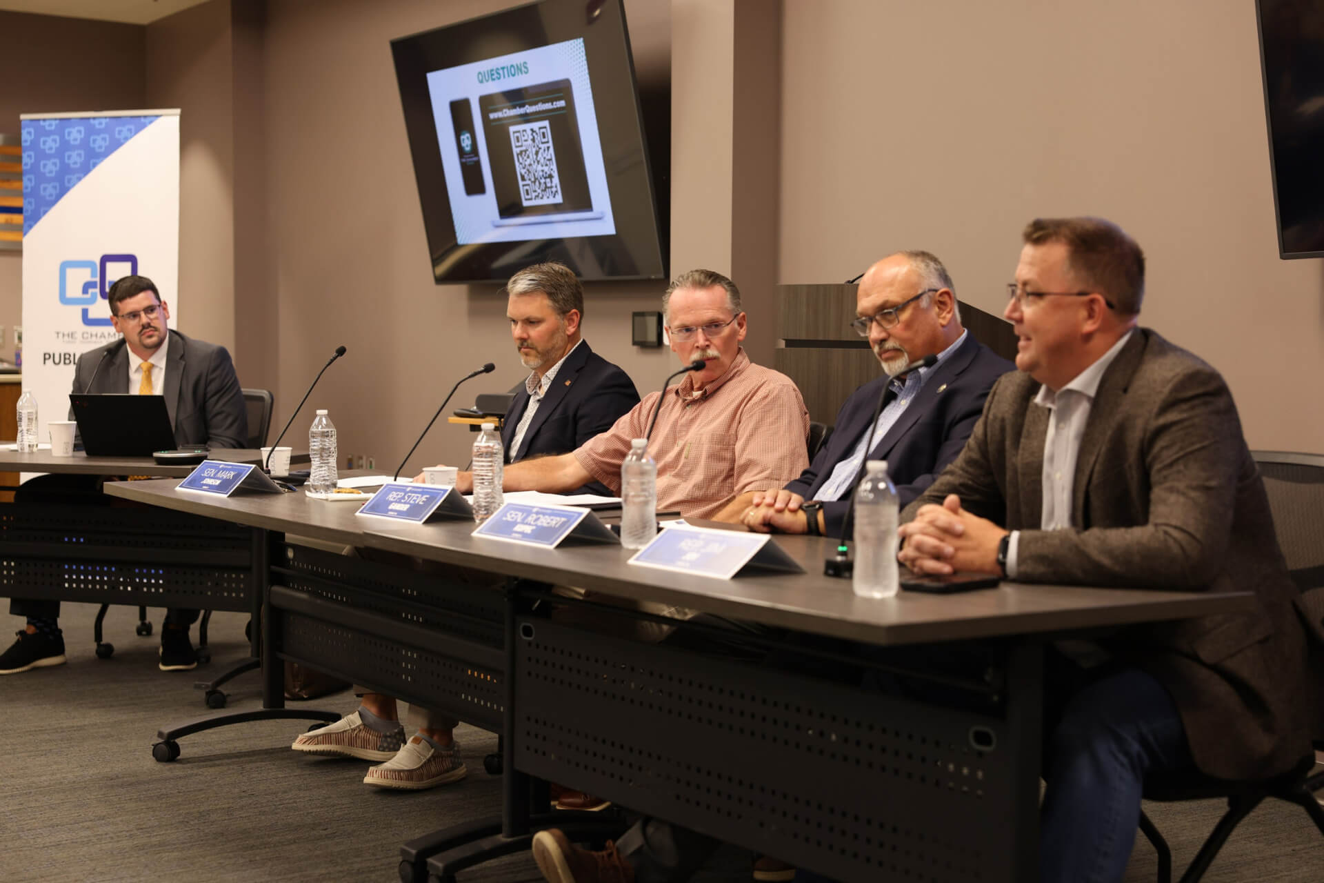 8-26-25_BlogHeader-MN Wrap Panel of regional legislators and Chamber Public Policy VP Cale Dunwoody at the Minnesota Legislative Wrap-Up discussing outcomes of the Minnesota 2025 Session.