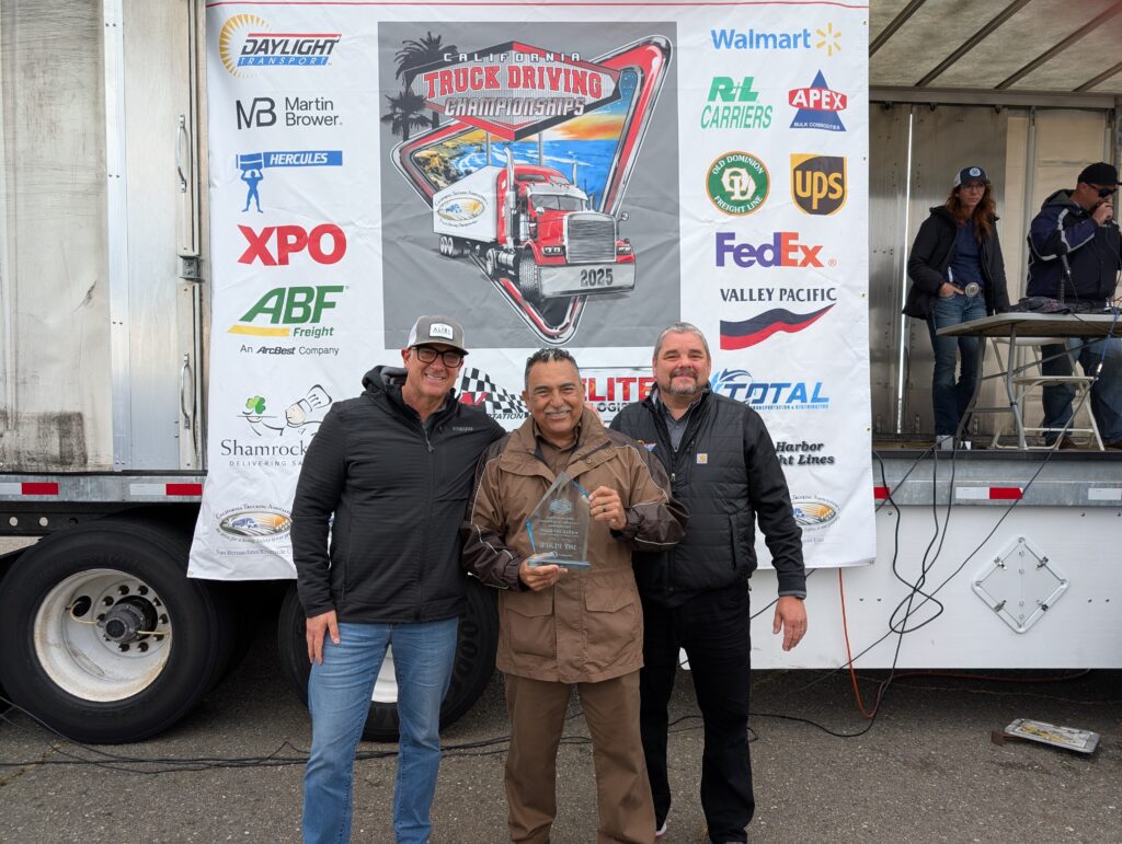4-Axle Class - Alejandro Fonseca - UPS