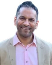 1706891314_2021Josephstanding4_5