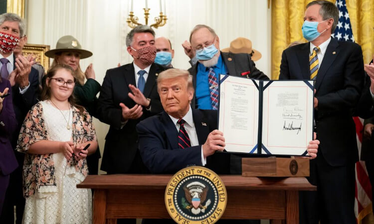 Trump-Signing GAOA Trump-Signing GAOA