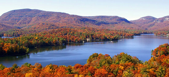 CACOC_Communities_LakeToxaway_550x250