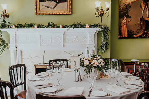 Lili & Alex - 2022 Table