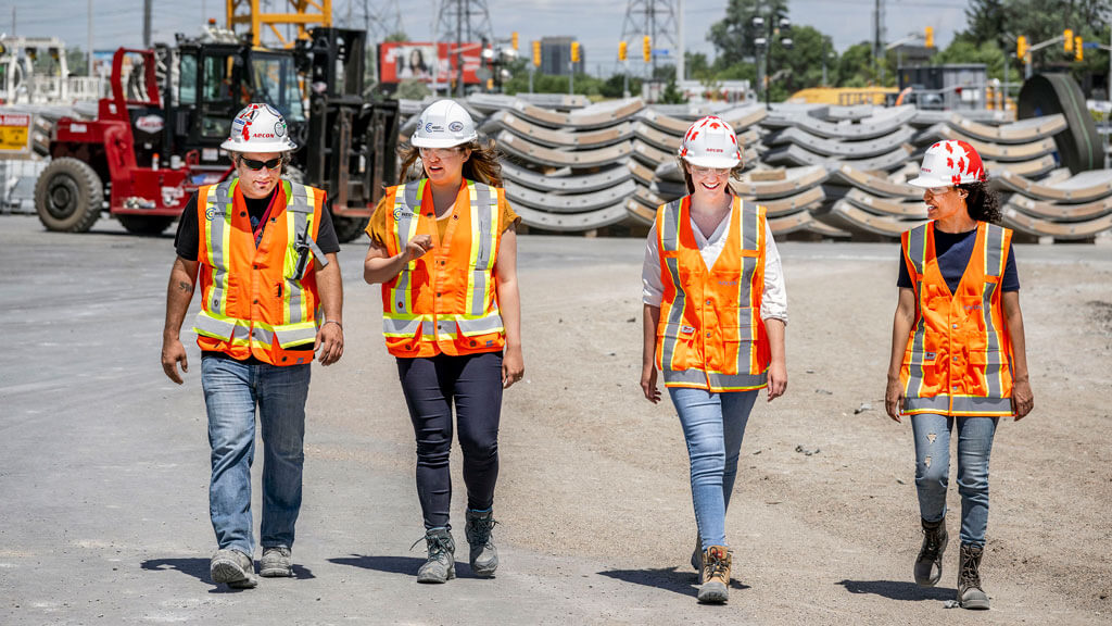 FRONT-AG-Aecon-women-in-trades-group-mainweb Photo from AECON