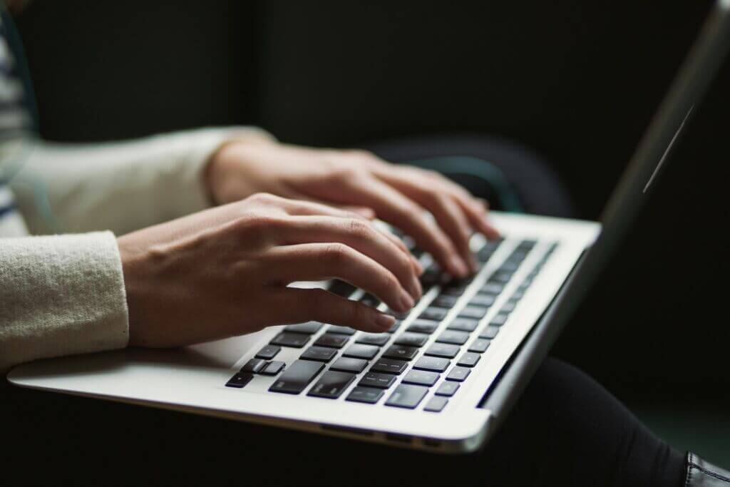 kaitlyn-baker-vZJdYl5JVXY-unsplash kaitlyn-baker-vZJdYl5JVXY-unsplash
