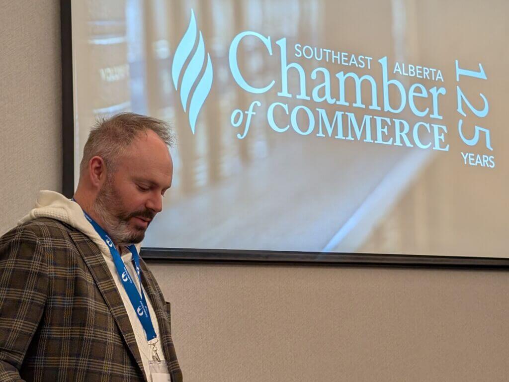 PXL_20251128_022149978 PXL_20251128_022149978