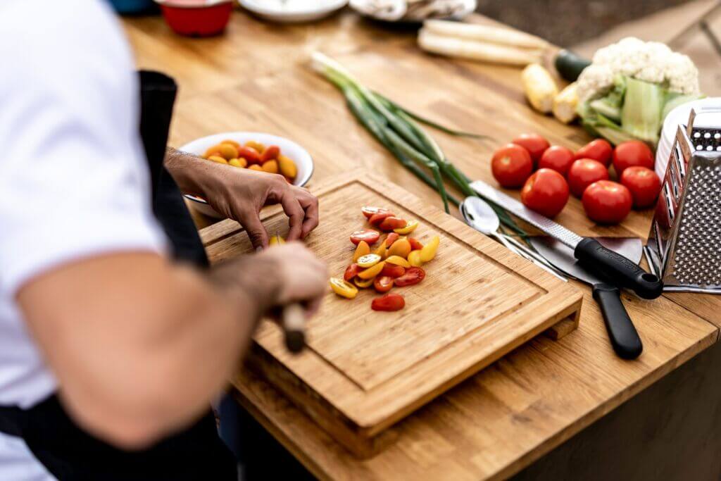 Food-food prep-cooking-kitchen-chopping-vegetables