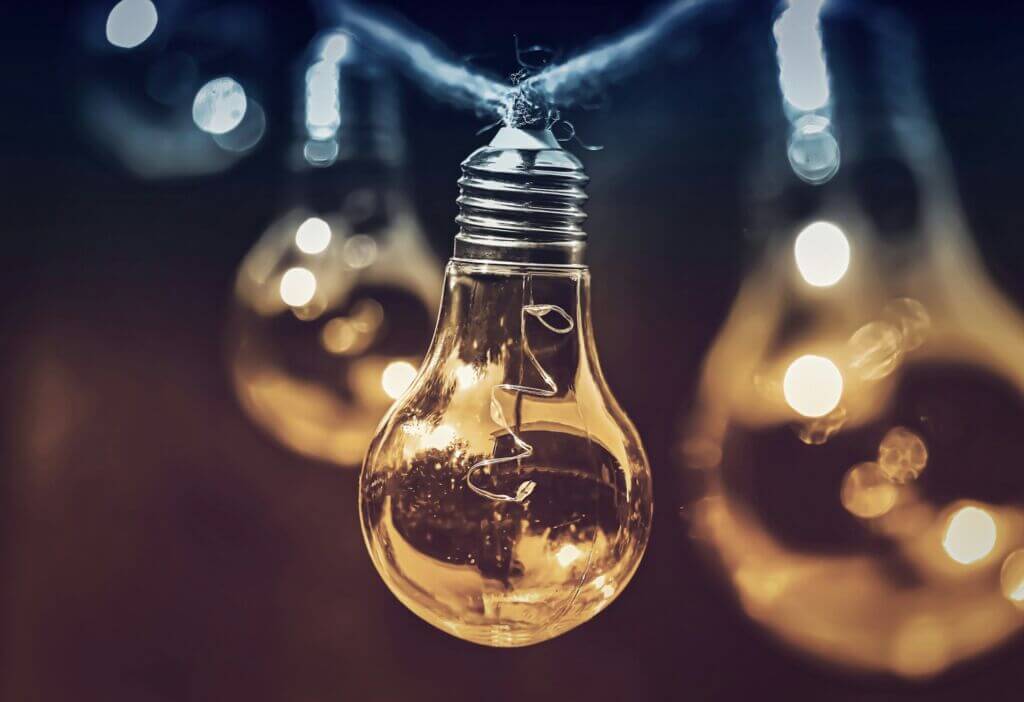 lightbulb-energy-light-bulb lightbulb-energy-light-bulb