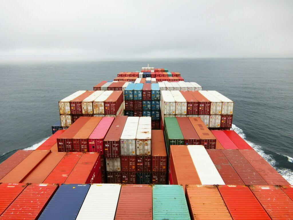trade-export-expand-shipping-container-cargo-ship