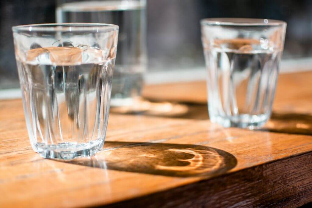 water-glasses of water-glasses-table-h2o-drink water-glasses of water-glasses-table-h2o-drink