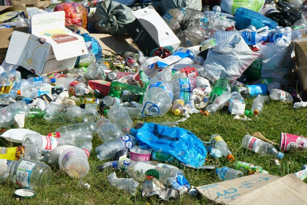 illegal dumping-garbage-trash-littering-dump-pollute