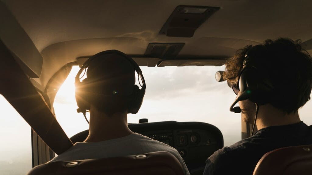 pilot-flying-learn-collegiate-flight academy