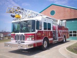 10845733_960026324015029_9184318607975679984_o-300x225 Fire Station