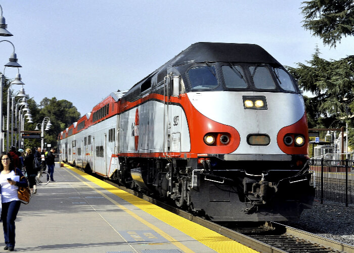 Caltrain(1)