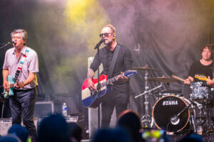 Gin Blossoms on site