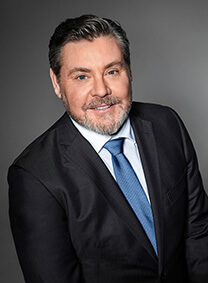 L&V-Partner_JBacon James Bacon