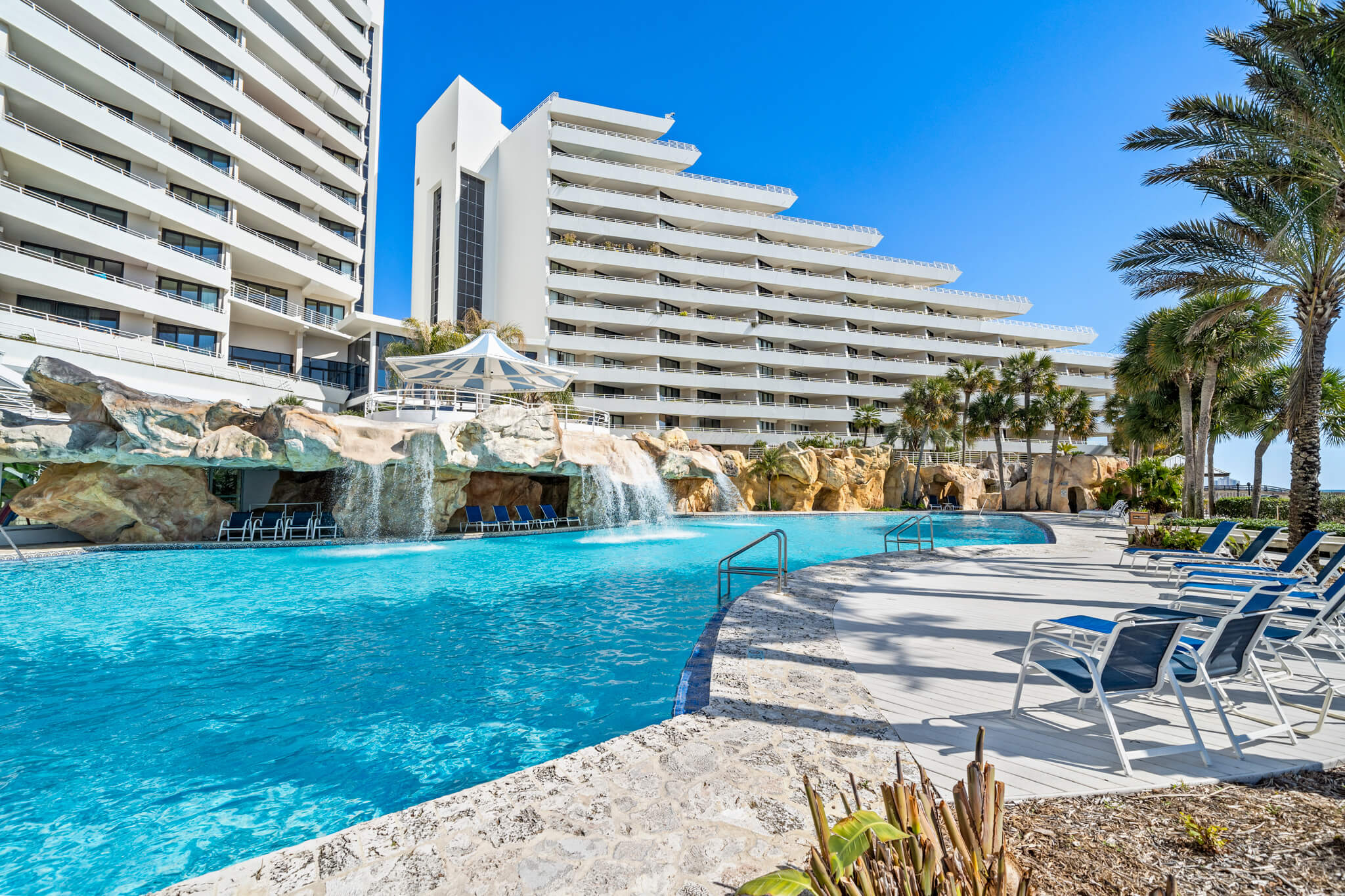 resort pool