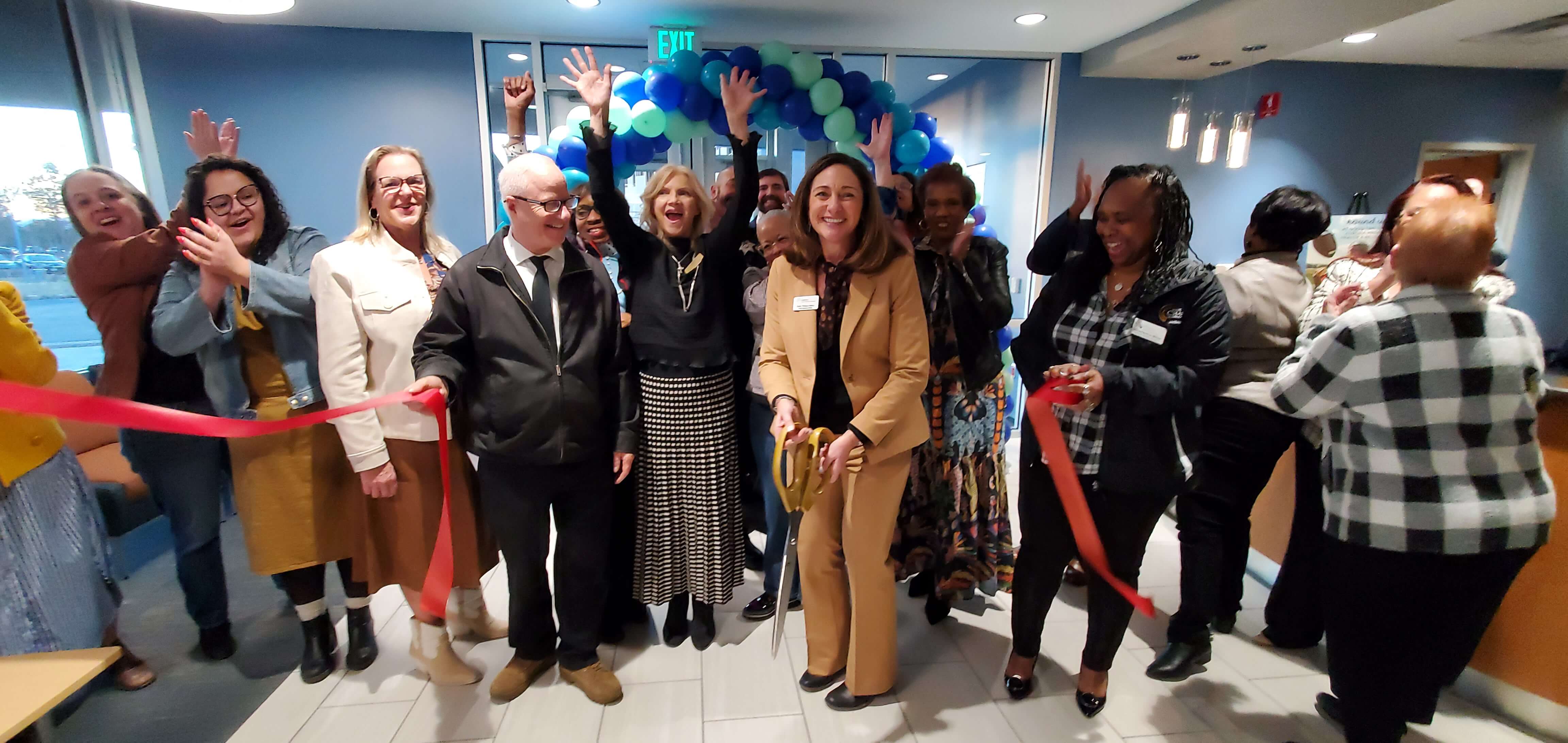 Aurora Mental Health ribbon cutting