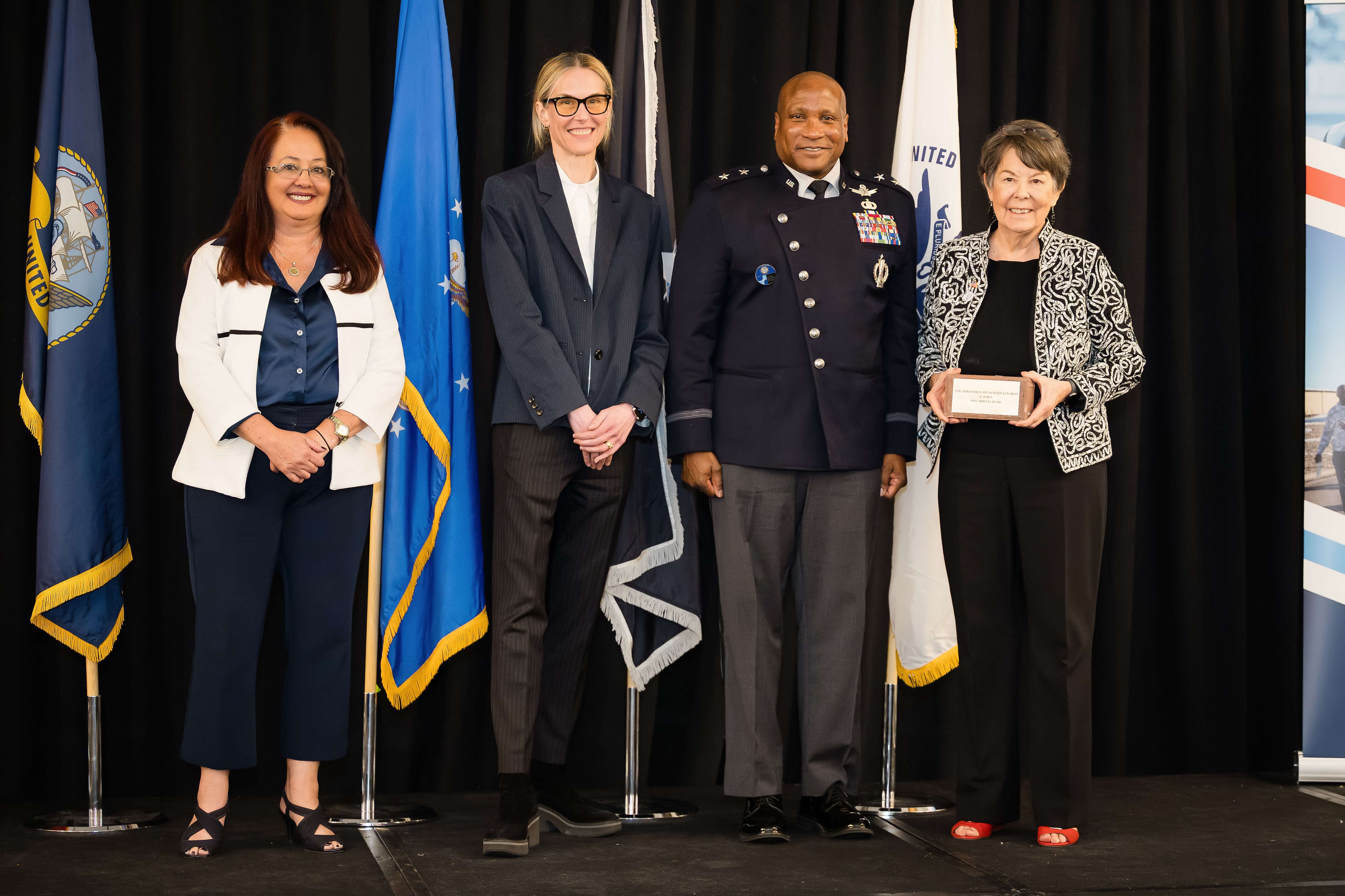 Su Ryden receives the 2026 Bob Cardenas Award