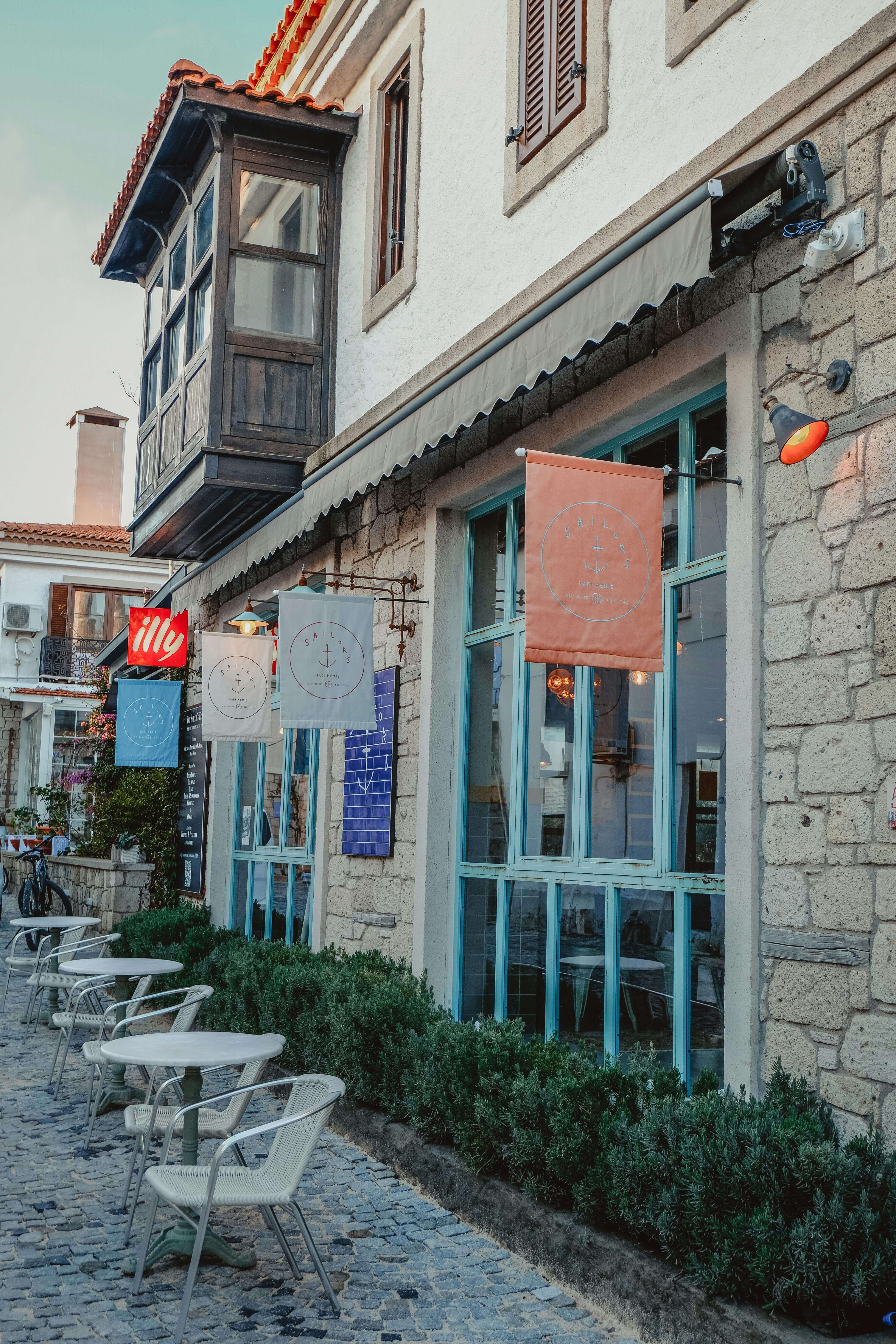 pexels-helloaesthe-15358032