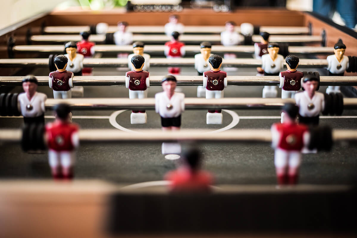 nsplsh_3764653437344b5a496273~mv2_d_5383_3589_s_4_2 foosball table at eye level