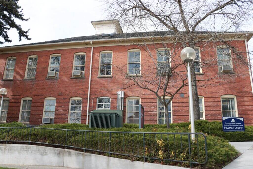 Exterior of the Spokane Falls Pullman building 