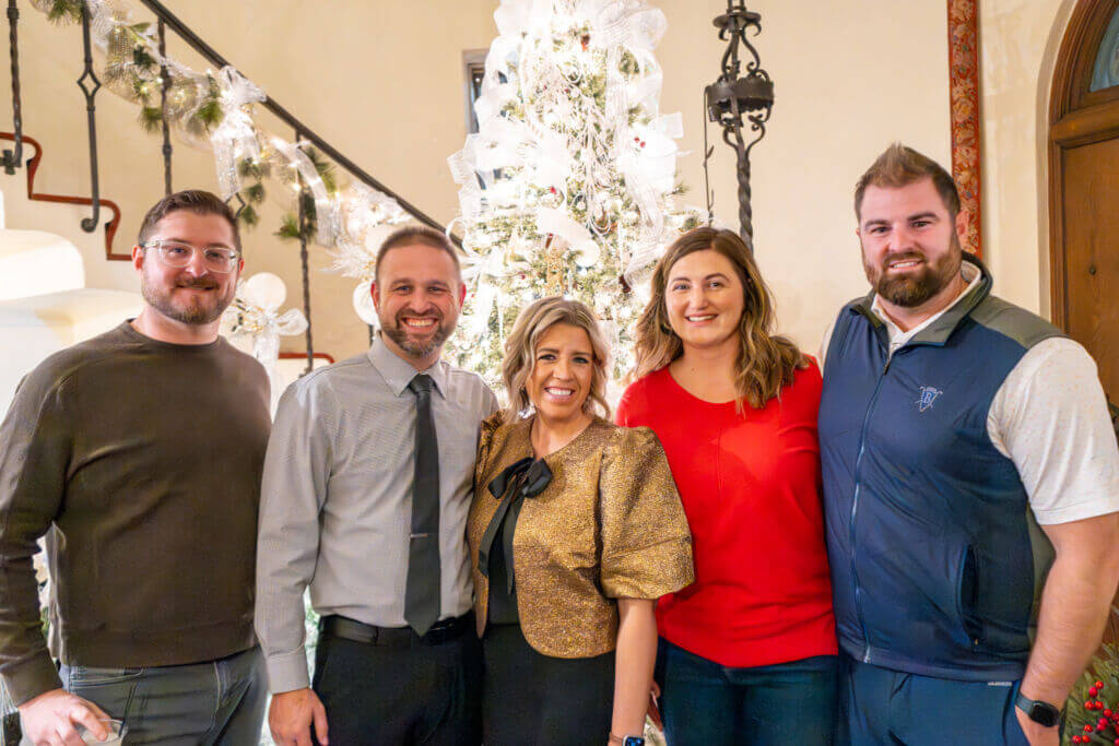 Solo December social-721