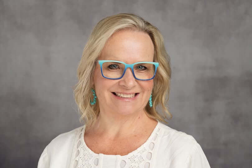 Rhonda Dillingham headshot 8-26