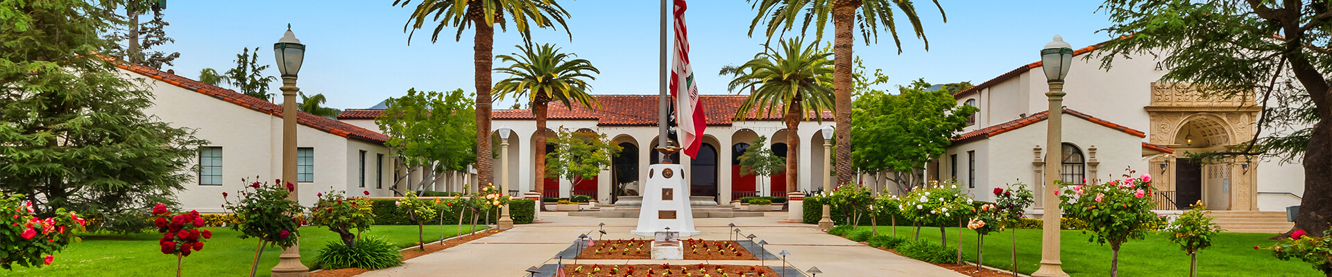 Image of City Hall in Azusa California