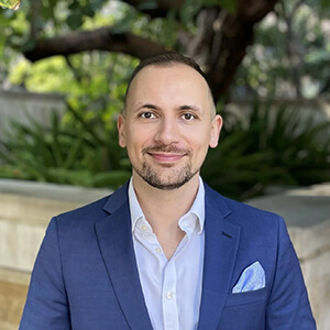 Headshot of William Powles