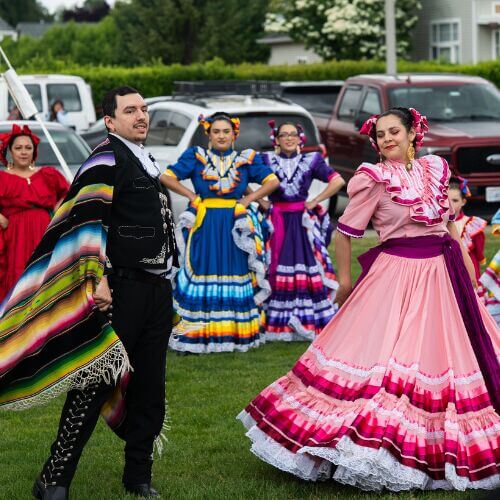 Grupo Folklorico Mi Tierra performing traditional folklórico dance at Berry Dairy Days in Burlington WA