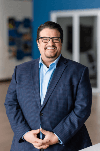 imgi_26_Herrera.-John John Herrera