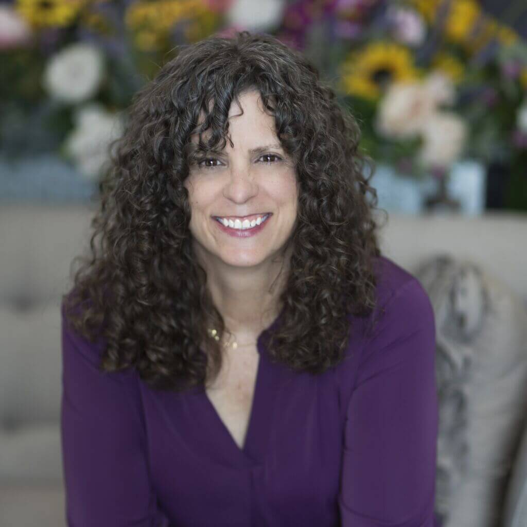 Rebecca Thomas headshot 2024-5575-(ZF-10231-29701-1-001)