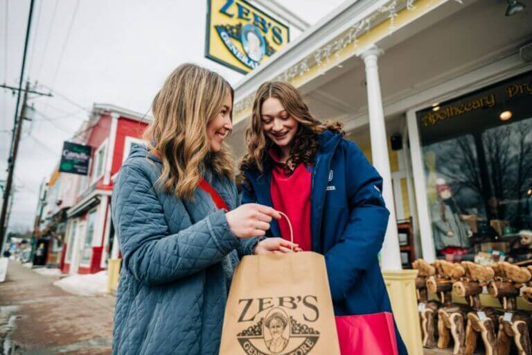 women shopping