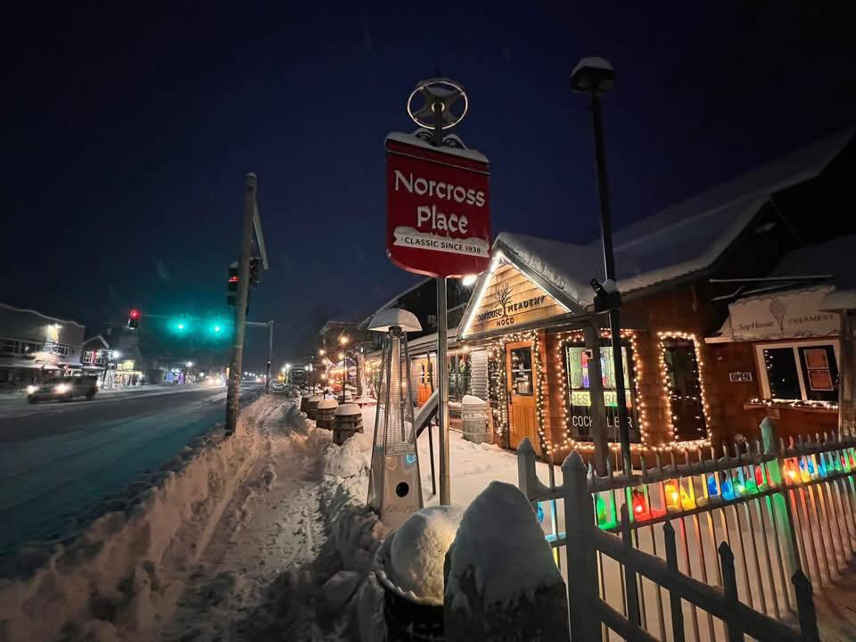 The large ski pole that stands outside Saphouse Meadery to mark Norcross Place.