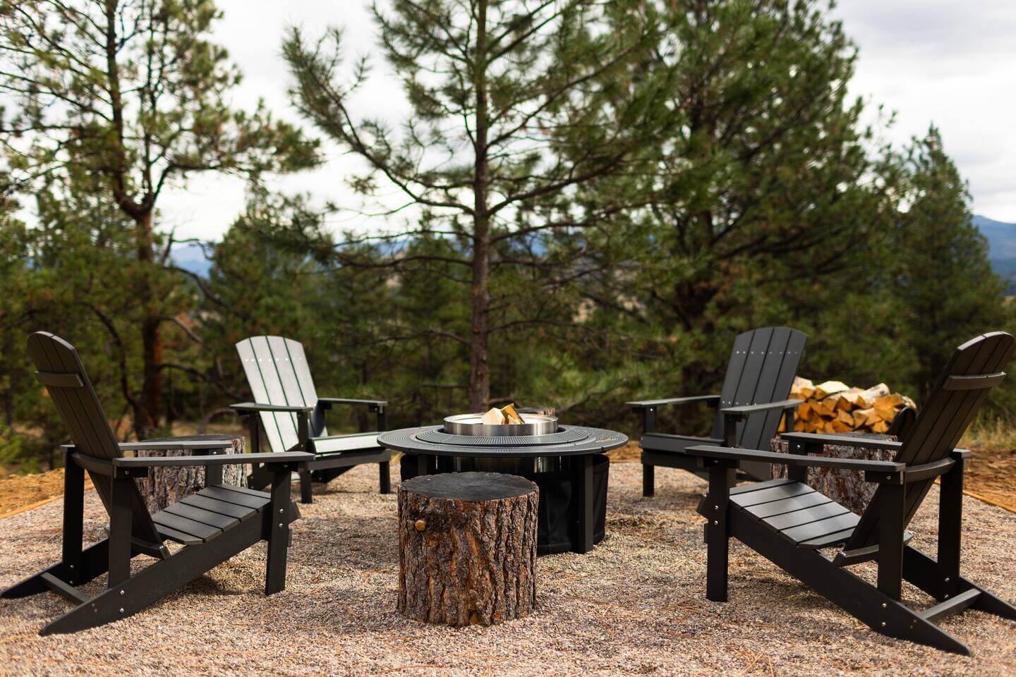 a83542d0-8029-452d-aa17-9c200a35d36a fire pit