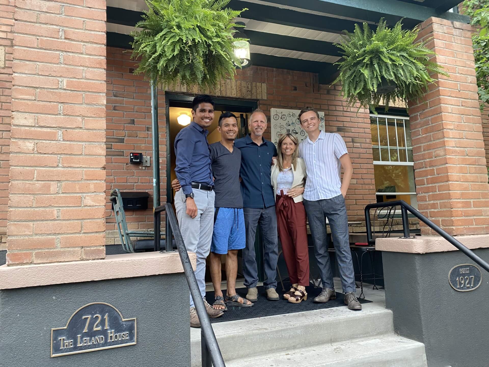 Leland image Business Connectins
