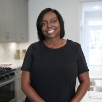 Gloria Smith Headshot 200x200