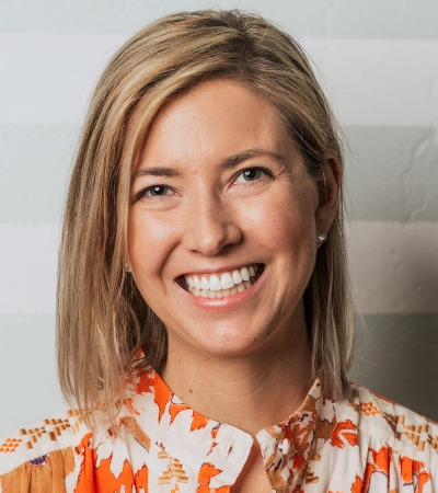 Sara-Freund(1)