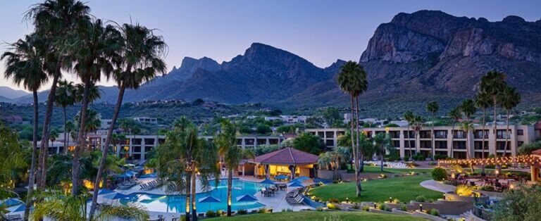 Wide shot of El Conquistador Tucson, a Hilton resort