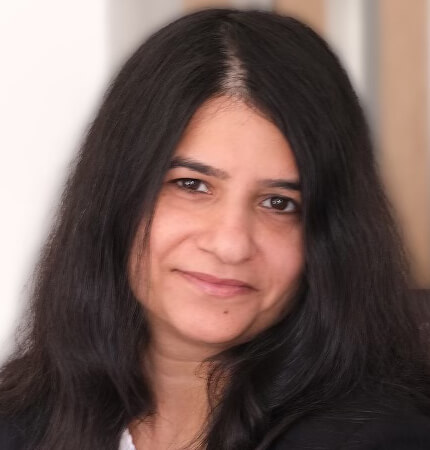 Manjiri Paprikar Headshot