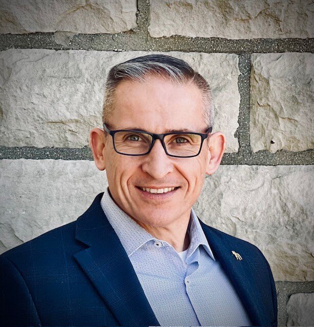 T.Barczak Headshot 20240401