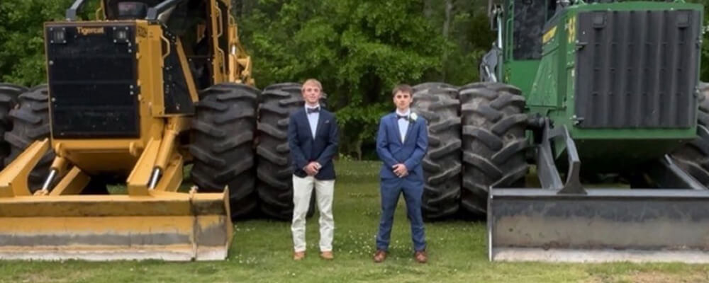 Prom in Style two skidders