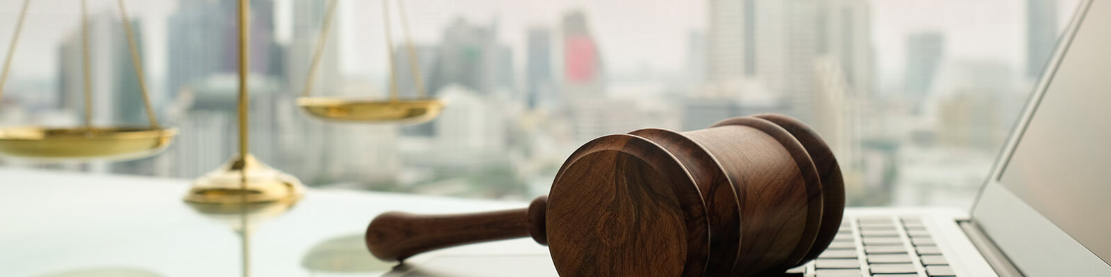 laptop-gavel-banner